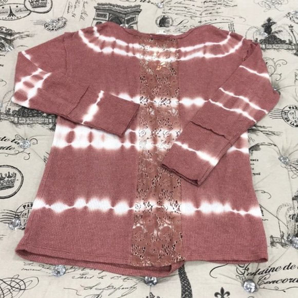C&C California Tie Dye Stripe Lace Panel T-shirt - Picture 6 of 9